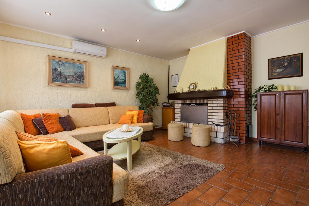 Holiday Villa Anna Primorski Dolac Exterior photo